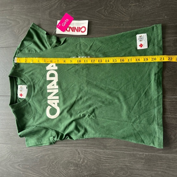 Canada Hudson’s Bay Green Tee - Picture 3 of 4